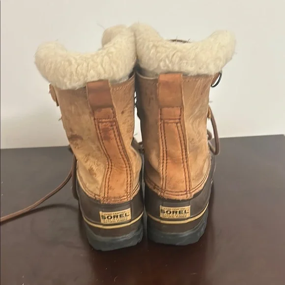 Sorel Brown and Tan Winter Boots with Fur Lining - Picture 3 of 4